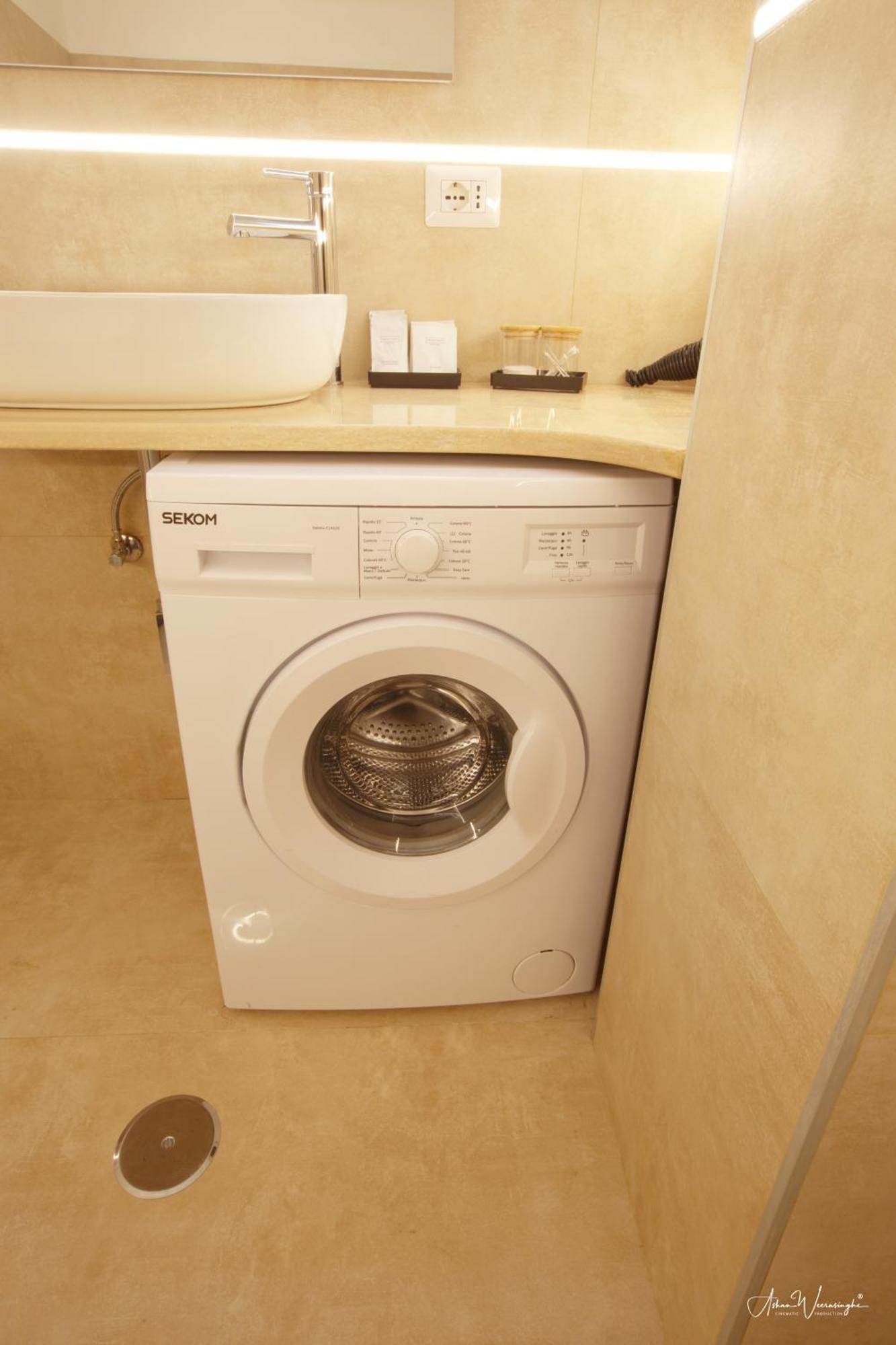 Magikrooms Colonna โรม ภายนอก รูปภาพ