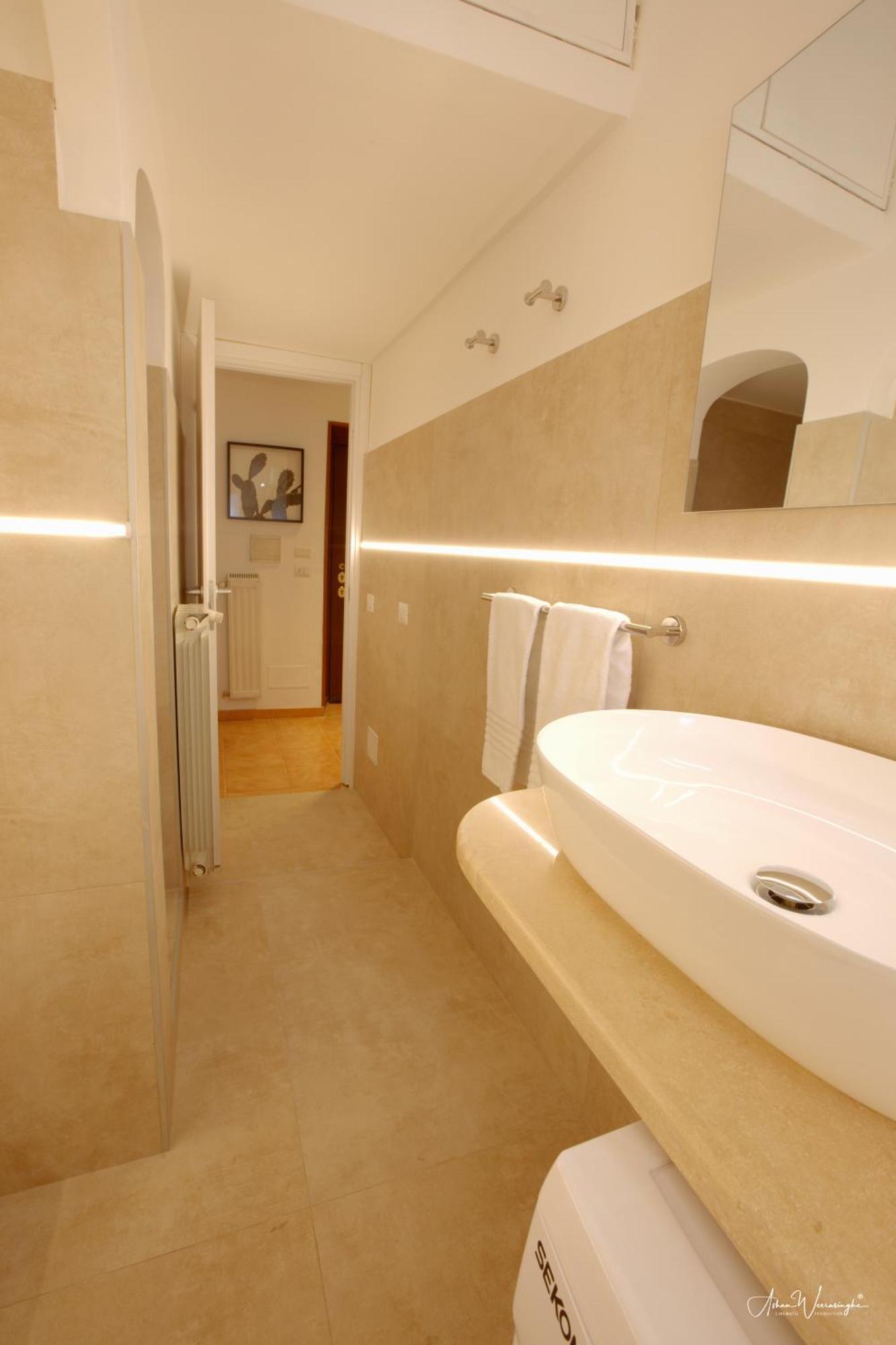 Magikrooms Colonna โรม ภายนอก รูปภาพ